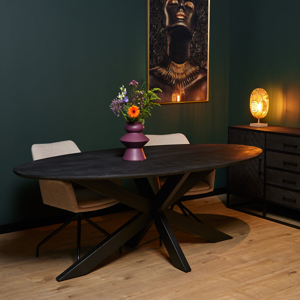 Dining room table New York | Oval | 160 cm